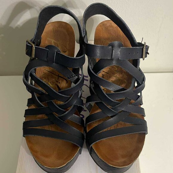 SIZE 7- BLOWFISH MALIBU BLACK STRAP WEDGES - Picture 5 of 6